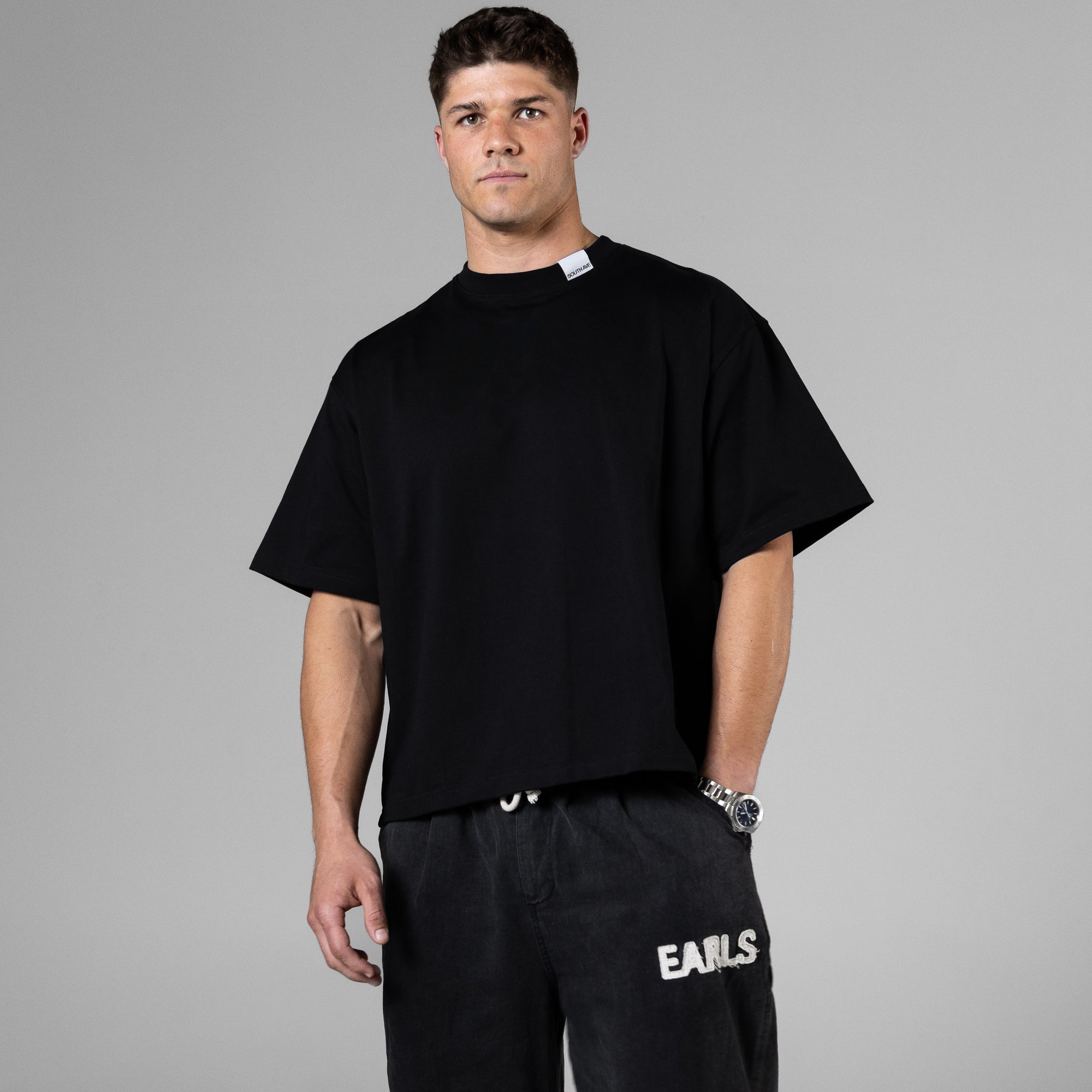 BLACK TEE