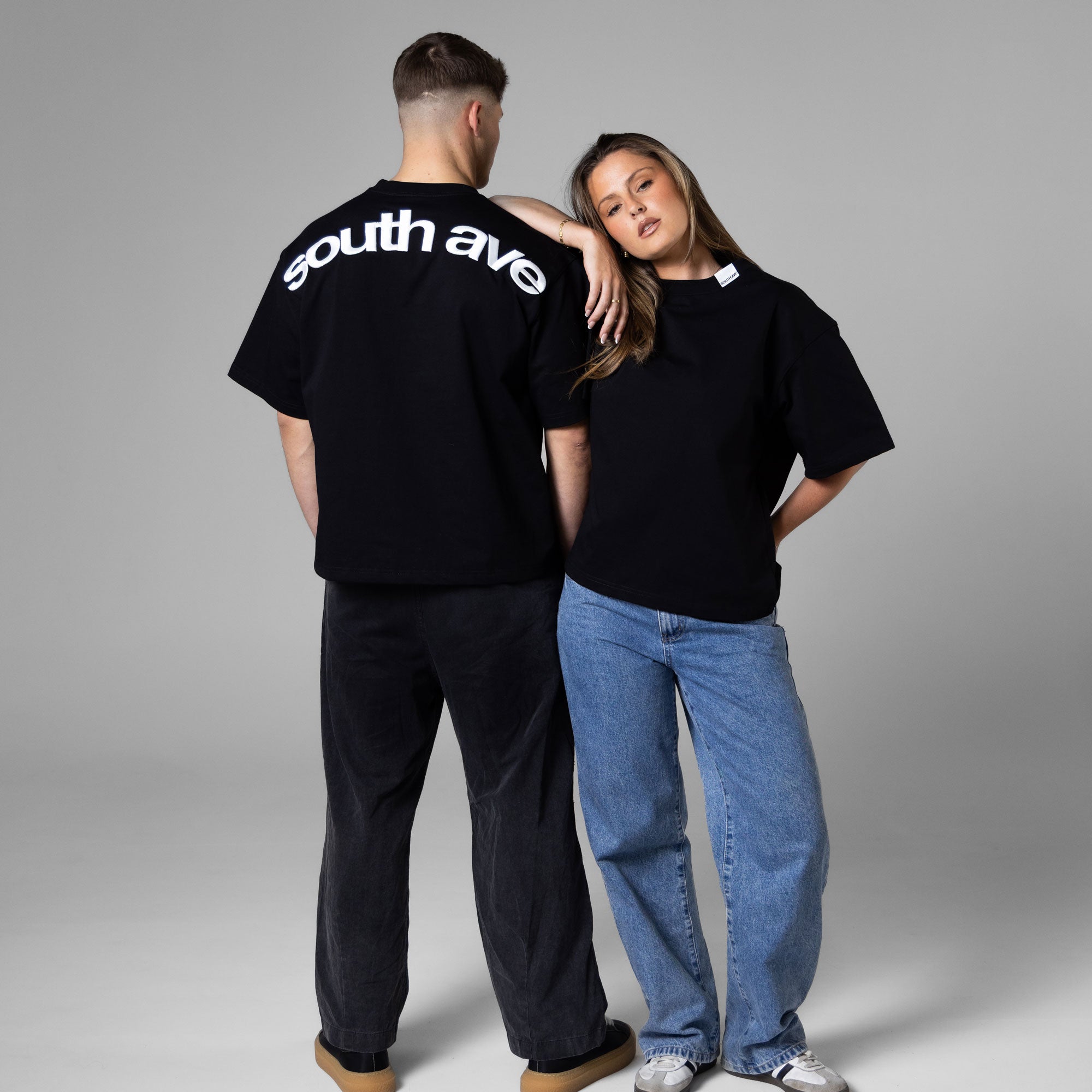 BLACK TEE