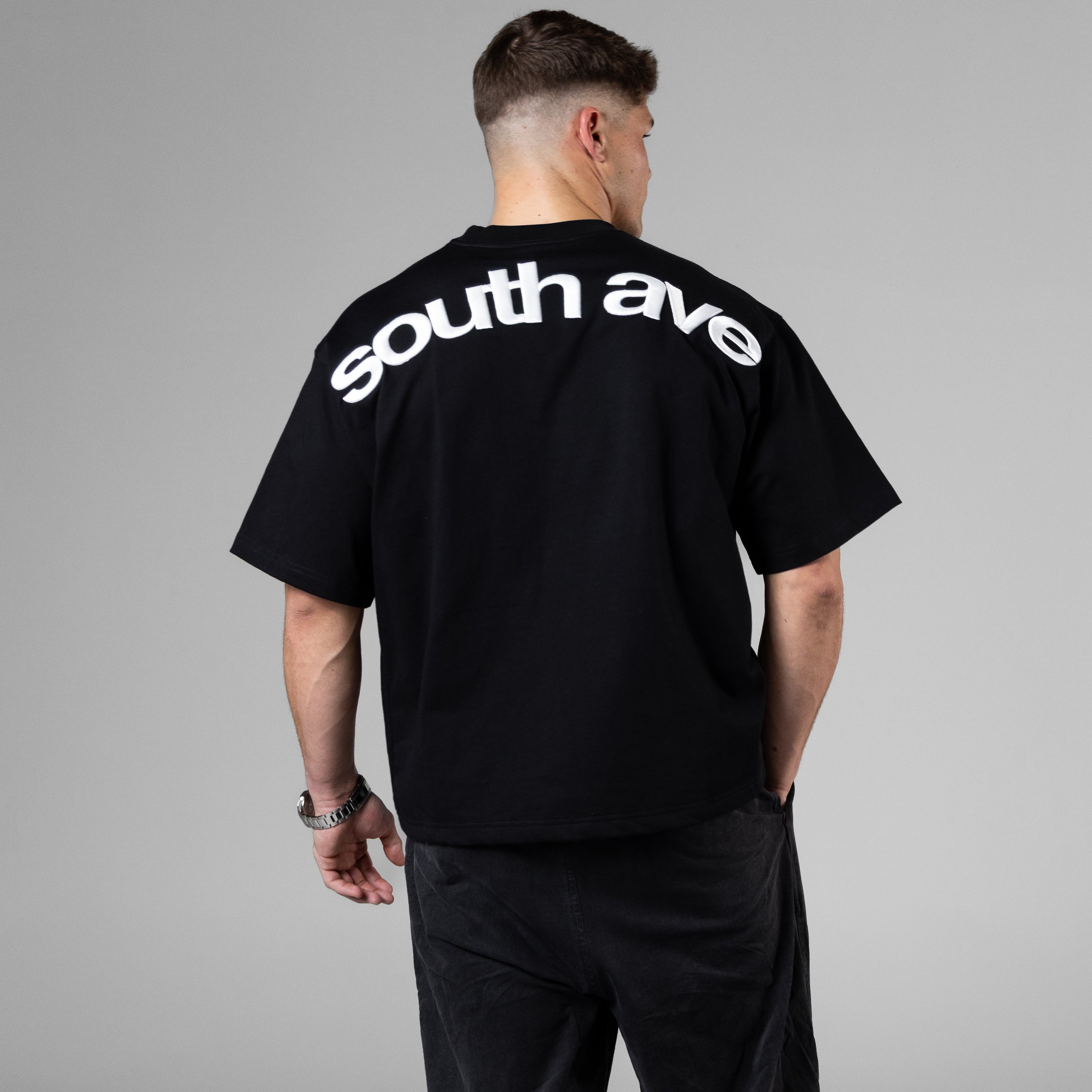 BLACK TEE