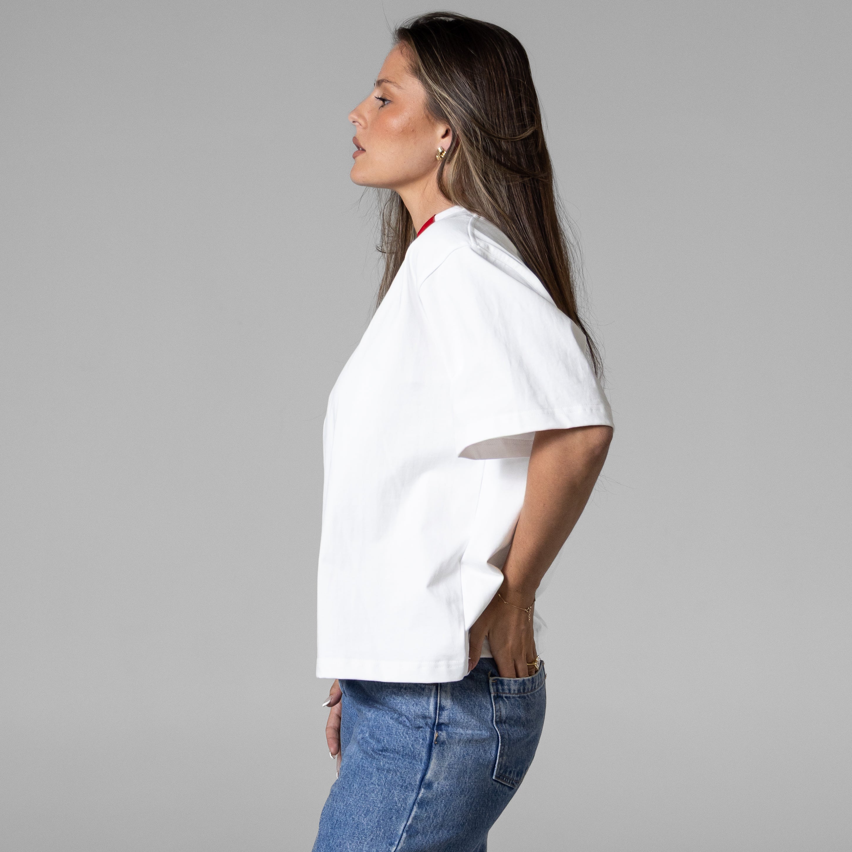 WHITE TEE